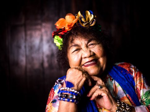 Para celebrar a trajetória da cantora e compositora, o Itaú Cultural inaugurou a Ocupação Dona Onete, que fica em cartaz até 18 de junho. Foto: Divulgação