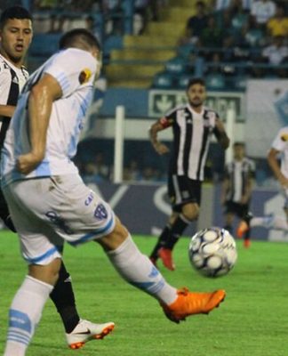 Vídeo: histórico de "freguês" do Figueirense anima Paysandu