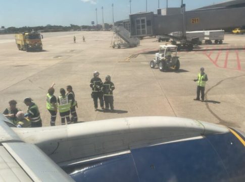 Passageiros de voo para Belém relatam pânico após colisão