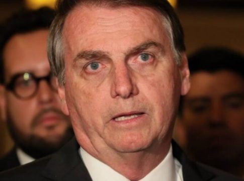 PF afirma que há indícios de crime cometido por Bolsonaro