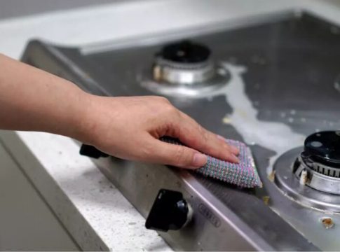 Pai mata a filha após briga por fogão sujo na Paraíba