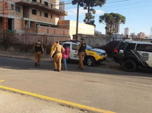 Mãe é presa após matar filhos de 3 e 10 anos no Paraná