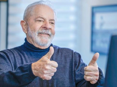Lula fala de Amazônia, futuro e critica Bolsonaro na Clube