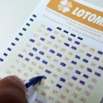 Os resultados dos sorteios da Lotomania são divulgados três vezes por semana, às segundas, quartas e sextas-feiras, sempre às 20 horas.
