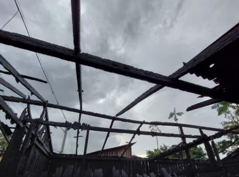 Veja vídeo: casa é destruída pelo fogo em bairro de Belém  