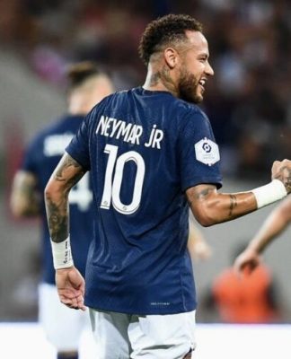 Neymar marca e PSG vence o Toulouse pelo Francês; Assista