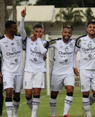 Figueirense vence mais uma antes de enfrentar Paysandu
