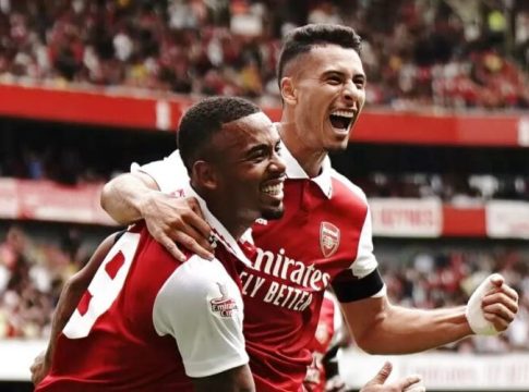 Torcida do Arsenal cria música para atacante brasileiro