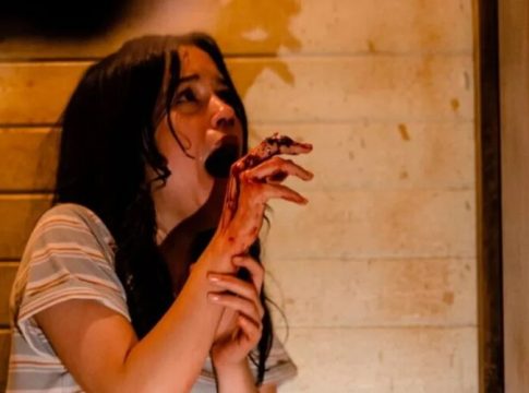 Filme
“X - A Marca da Morte” une pornô e slasher