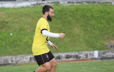 Guilherme Garré confia no grupo do ABC para superar Paysandu