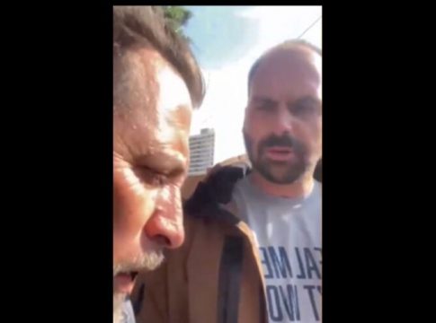 Filho de Bolsonaro xinga e agride candidato em São Paulo