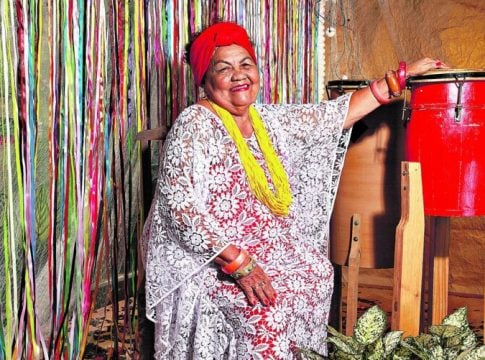 Edyr Augusto e Dona Onete são homenageados na Feira do Livro