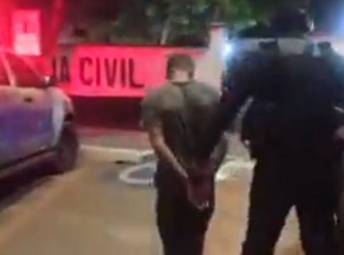 Vídeo:
homem é detido por agredir esposa grávida de 7 meses