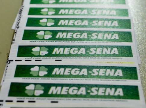 Concurso da Mega-Sena é sorteado; confira números
