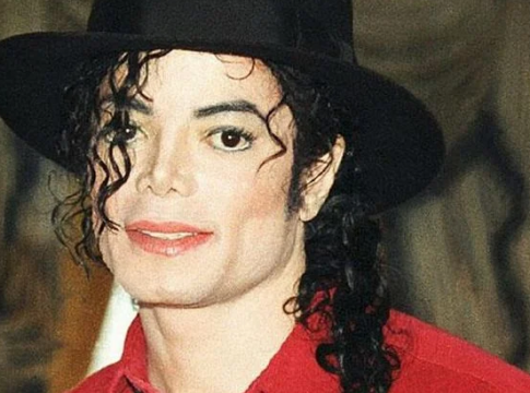 Michael Jackson completaria 64 anos nesta segunda
