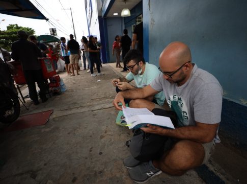 Milhares de candidatos fizeram neste domingo a prova para o concurso da PGE PA. Foto: Divulgação