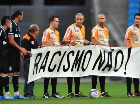 Casos de discriminação racial crescem no futebol brasileiro