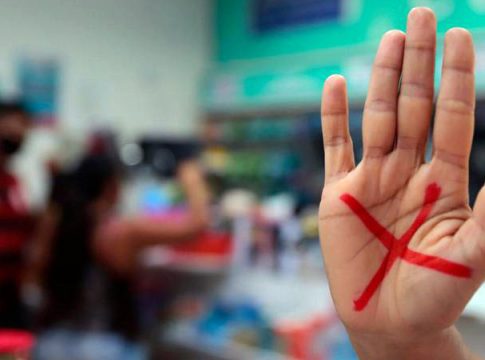 Sinal Vermelho: farmácias adotam campanha contra a violência