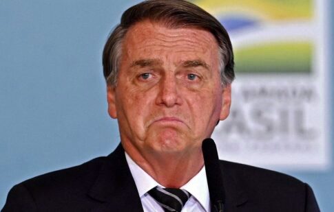 Leviana: Bolsonaro volta a atacar jornalista mulher. Veja!