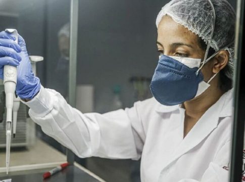 Brasil tem 20 dias com média abaixo de 200 mortes por dia