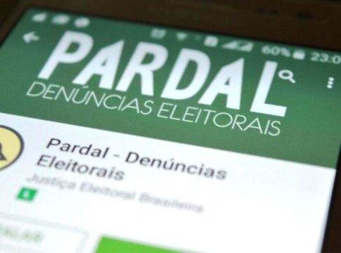 TSE recebe 10,8 mil denúncias de propaganda irregular