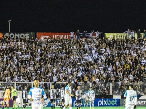 Lateral prevê "tensão" na Curuzu após confusão em Floripa