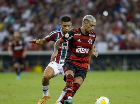 Em momentos opostos, Flamengo e Fluminense disputam clássico