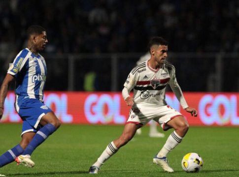 São Paulo e Avaí medem forças no estádio do Morumbi