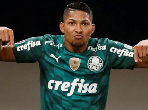 Qual será o futuro de Rony no Palmeiras? O atacante afirma que ainda não recebeu proposta e que pode continuar no clube.
