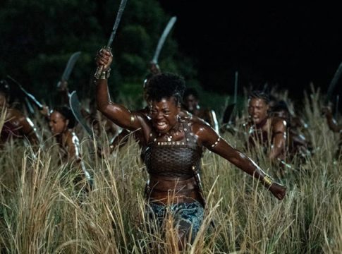 Por
que Viola Davis e “A Mulher Rei” assustam Hollywood?