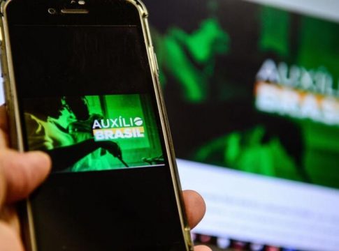 Auxílio Brasil: beneficiários de NIS final 2 recebem hoje