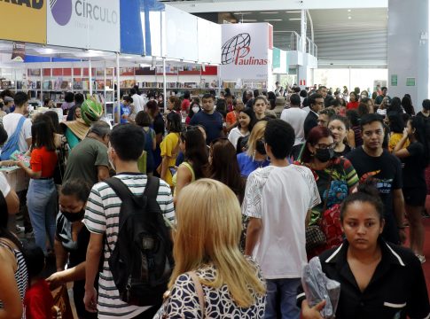 Belém, Pará, Brasil. Cidade, Retranca: Feira do Livro  - . Gancho: Movimento no penutimo dia da feira do livro. Local: Centro de Convenções/ Hangar - Marco -  Belém. Data: 03/09/2022. Foto: Mauro Ângelo/ Diário do Pará.