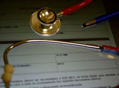 A ANS (Agência Nacional de Saúde Suplementar) adotou novas regras para o cancelamento de contratos de planos de saúde por inadimplência, válidas desde domingo (1º).