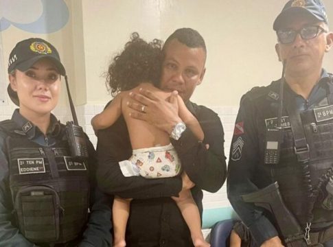 PMs salvam menino que ficou sem respirar por crise alérgica