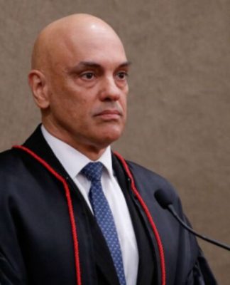 TSE estuda fechar clubes de tiro e vetar camisa da Seleção
