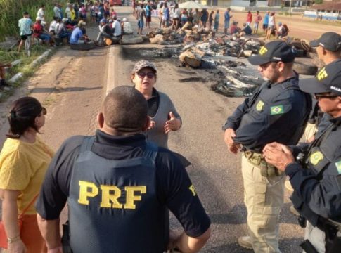 Vídeo: moradores bloqueiam rodovia em protesto no Pará