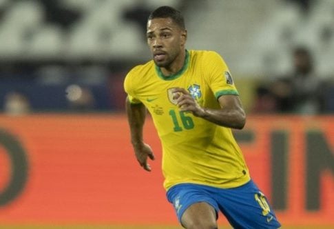 Alex Sandro é cortado e Lodi retorna à seleção brasileira