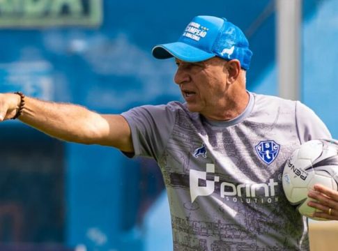Sai ou fica? Paysandu decide destino de Márcio Fernandes 