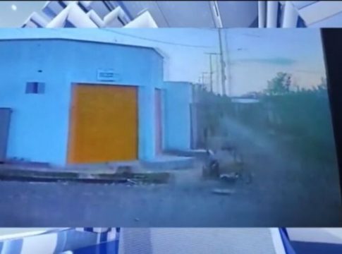 Vídeo: homem agride vizinha no meio da rua no Pará