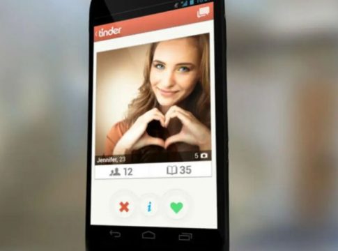 Tinder transformou paquera em jogo e mais poder às mulheres