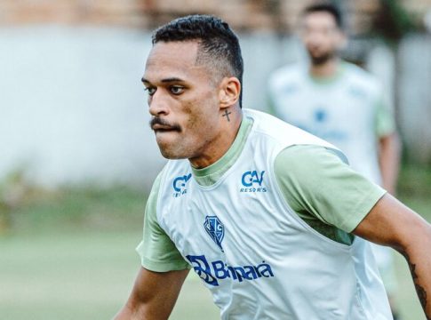 Mikael aborda jogo mental para Paysandu "virar a chave" na C