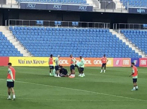 Fora da Copa? Neymar cai em treino e dá susto na seleção