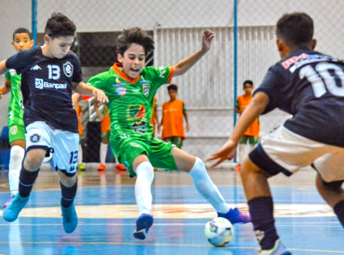 Sub-11 do Remo perde, mas segue perto de vaga na Taça Brasil