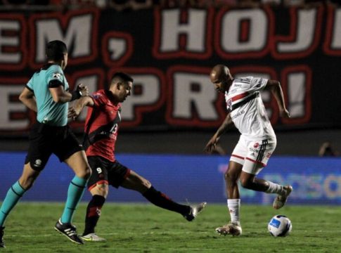 Futebol: saiba onde assistir os jogos desta quinta-feira (8)
