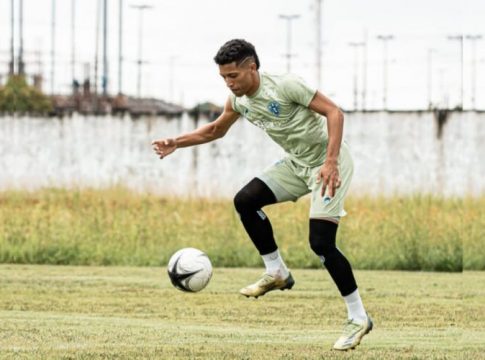 Atacante do Paysandu quer resposta positiva imediatamente