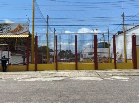 Torcedores do Paysandu esfaqueiam remista em arena de Belém