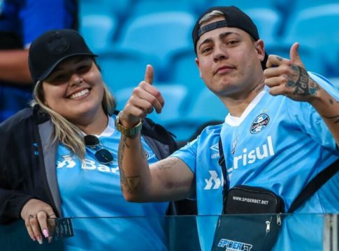 Após briga, Grêmio é liberado para decidir acesso em casa