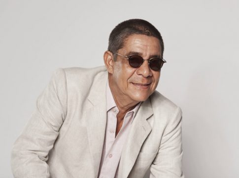 Após lotar o Estádio Nilton Santos -Engenhão no último final de semana, o cantor Zeca Pagodinho, 65, anuncia cruzeiro temático para comemorar os 40 anos de carreira.
