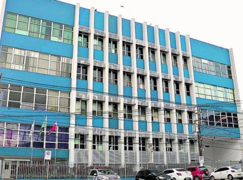 RD: deputados que faltaram sessão terão desconto no salário