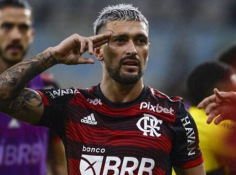 Lesão pode tirar Arrascaeta de finais e até da Copa do Mundo